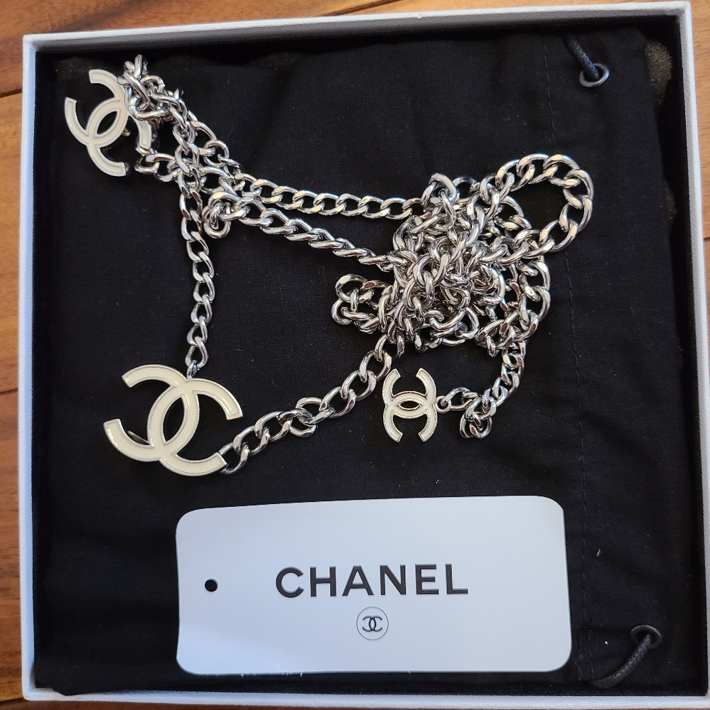 Chanel CC Enamel Belt can be necklace authentic